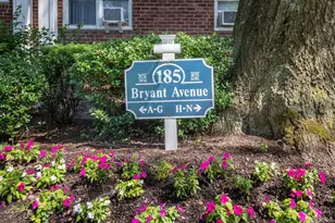 185 Bryant Ave, White Plains, NY 10605 - Photo 3