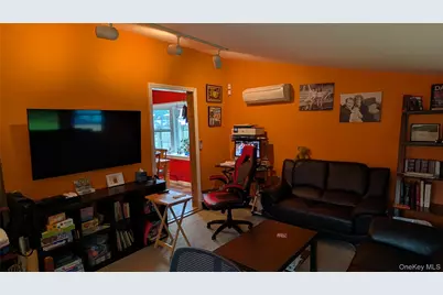 7 Oaktree Lane, Huntington Station, NY 11746 - Photo 7