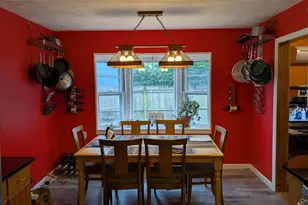 7 Oak Tree Ln, Huntington Station, NY 11746 - Photo 5
