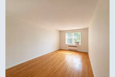 6385 Woodhaven Boulevard #5A2, Rego Park, NY 11374 - Photo 3