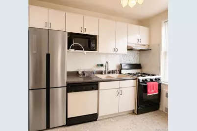 6385 Woodhaven Boulevard #5A2, Rego Park, NY 11374 - Photo 9