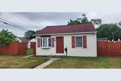 79 Commack Road, North Babylon, NY 11703 - Photo 3