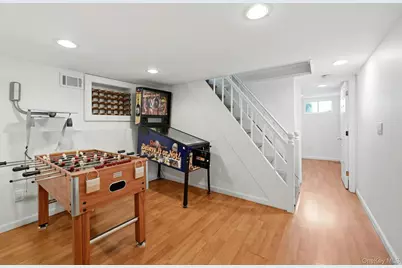 4 Bayview Drive, Huntington, NY 11743 - Photo 25