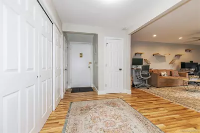 35 Knightsbridge Road #2-B, Great Neck, NY 11021 - Photo 7