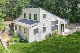 356 Oakleigh Ave, Calverton, NY 11933 - Photo 27