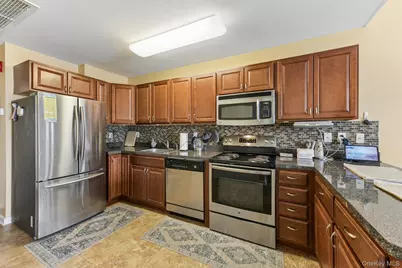 1120 Willow Lane, Valley Stream, NY 11580 - Photo 7