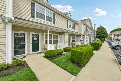 1120 Willow Lane, Valley Stream, NY 11580 - Photo 23