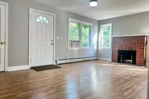 13 Stanley St, Poughkeepsie, NY 12603 - Photo 5