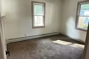 13 Stanley St, Poughkeepsie, NY 12603 - Photo 11