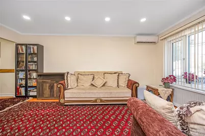 17316 Jewel Avenue, Fresh Meadows, NY 11365 - Photo 7