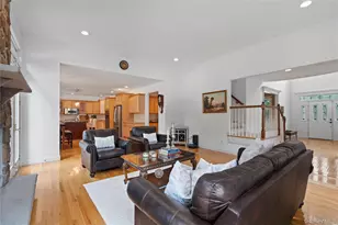 90 Meadow Glen Rd, Northport, NY 11768 - Photo 15