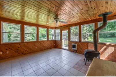 676-678 Oak Summit Road, Millbrook, NY 12545 - Photo 13