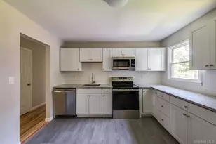 676-678 Oak Summit Rd, Millbrook, NY 12545 - Photo 17