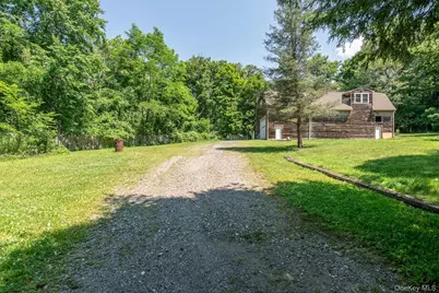 676-678 Oak Summit Road, Millbrook, NY 12545 - Photo 31