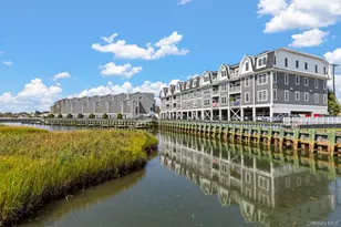 222 Marina Pointe Dr, East Rockaway, NY 11518 - Photo 15