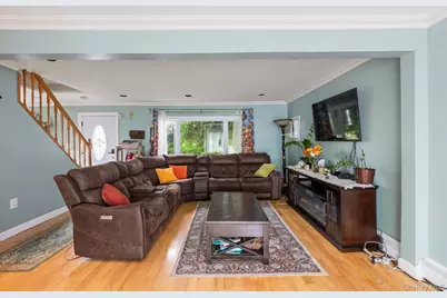 149 Coach Lane, Levittown, NY 11756 - Photo 5