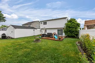 149 Coach Ln, Levittown, NY 11756 - Photo 17