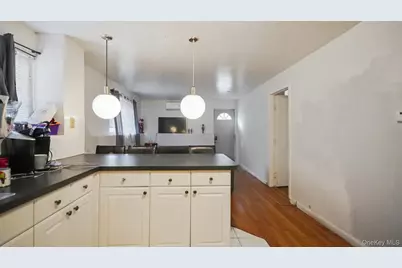 738 Pelhamdale Avenue, New Rochelle, NY 10801 - Photo 19