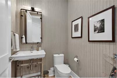 63 Three Ponds Lane W, Woodbury, NY 11797 - Photo 15