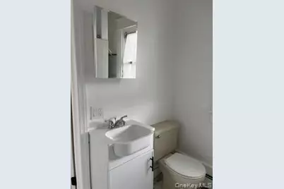 1262 New York Avenue, Huntington Station, NY 11746 - Photo 5