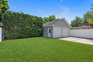 22 Spencer Ave, Lynbrook, NY 11563 - Photo 19