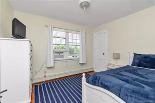 22 Spencer Ave, Lynbrook, NY 11563 - Photo 15