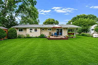 22 Jane Street, Selden, NY 11784 - Photo 19