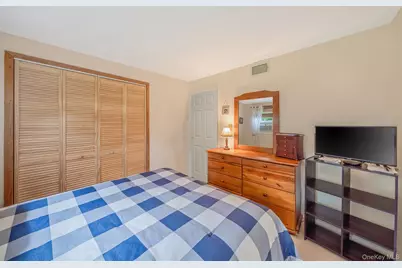 22 Jane Street, Selden, NY 11784 - Photo 13