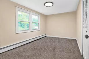 40 Seabrook Ln, Stony Brook, NY 11790 - Photo 11