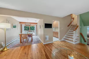 108 Keswick Dr, East Islip, NY 11730 - Photo 9