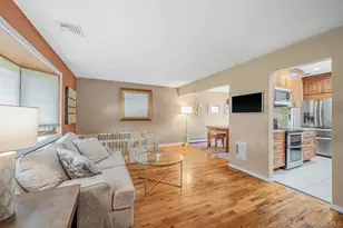 108 Keswick Dr, East Islip, NY 11730 - Photo 7
