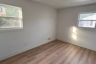 501 Hawkins Rd, Selden, NY 11784 - Photo 11