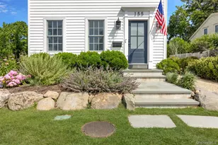 155 Bridge St, Greenport, NY 11944 - Photo 3