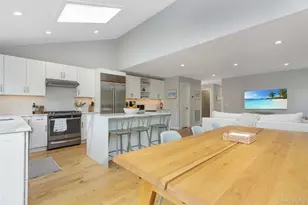 155 Bridge St, Greenport, NY 11944 - Photo 9
