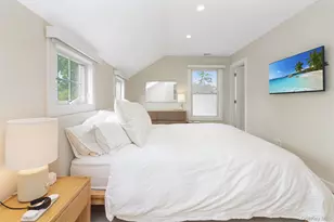 155 Bridge St, Greenport, NY 11944 - Photo 17