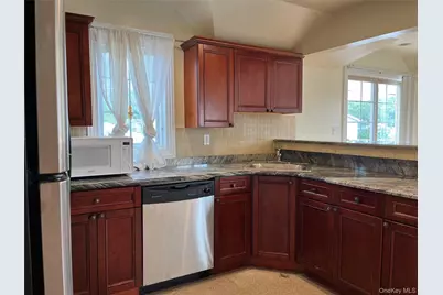 27-07 Murray Lane #Second floor, Flushing, NY 11354 - Photo 5