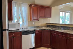 27-07 Murray Ln, Flushing, NY 11354 - Photo 5