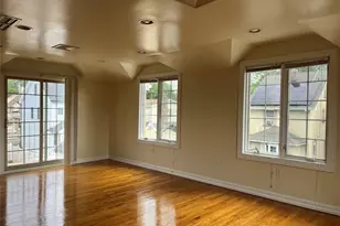 27-07 Murray Ln, Flushing, NY 11354 - Photo 3