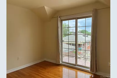 27-07 Murray Lane #Second floor, Flushing, NY 11354 - Photo 13