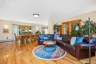 530 Elm Street, West Hempstead, NY 11552 - Photo 11