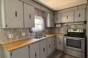 1040 Violet Ave, Hyde Park, NY 12538 - Photo 7