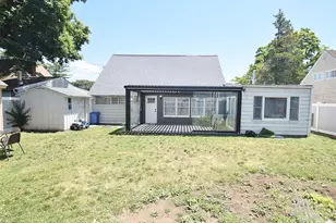 32 W Cabot Ln, Westbury, NY 11590 - Photo 21