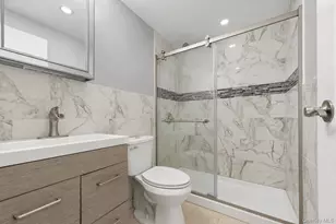 4478 Express Dr S, Ronkonkoma, NY 11779 - Photo 21