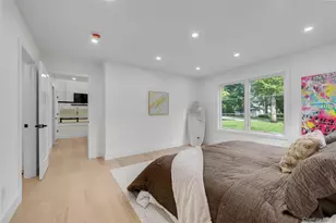 28 Redbrook Rd, Great Neck, NY 11024 - Photo 11