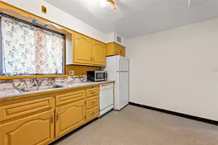 63 Bar Beach Rd, Port Washington, NY 11050 - Photo 5