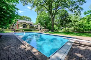 33 Meadowfarm Rd, East Islip, NY 11730 - Photo 35