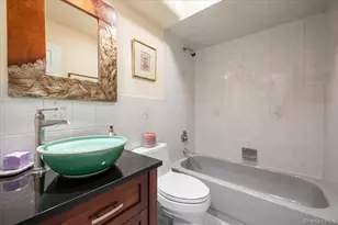 33 Meadowfarm Rd, East Islip, NY 11730 - Photo 19