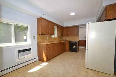 39 Sheryl Crescent, Smithtown, NY 11787 - Photo 19