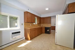 39 Sheryl Crescent, Smithtown, NY 11787 - Photo 19