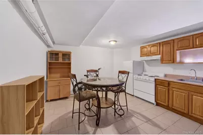453 E 181 Street, Bronx, NY 10457 - Photo 7